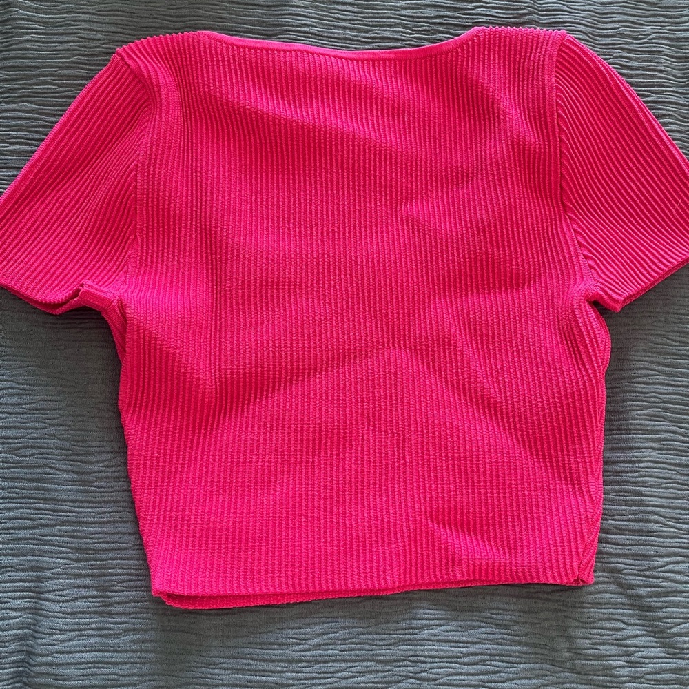 Babaton Fuchsia Ribbed Crop Top - Picture 2 of 2
